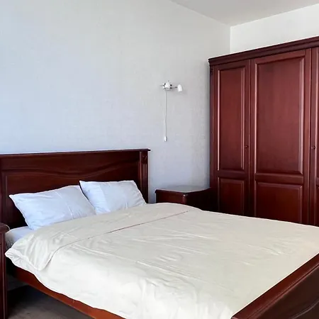 Apartamento в аркадии *